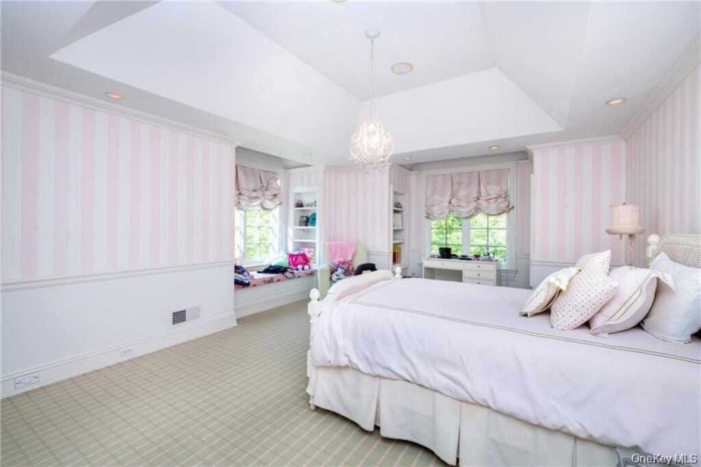 270 Trenor Drive, New Rochelle, NY 10804 - Photo 23 of 35