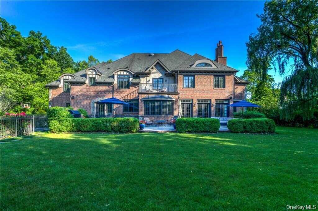 270 Trenor Drive, New Rochelle, NY 10804 - Photo 34 of 35