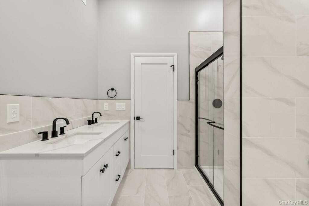58 Burda Avenue, New City, NY 10956 - Photo 32 of 50