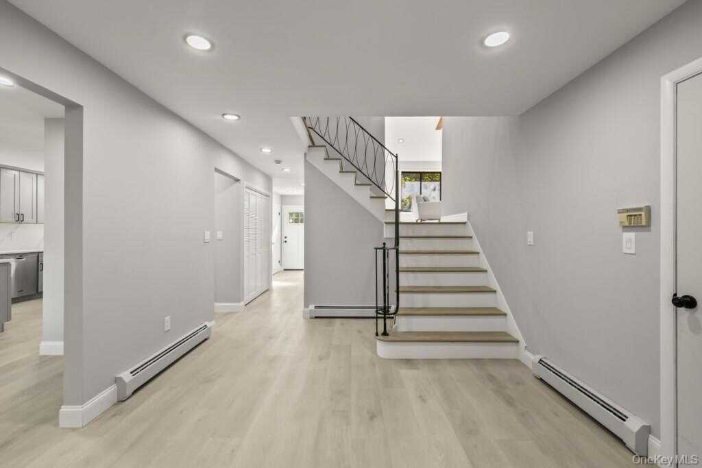 58 Burda Avenue, New City, NY 10956 - Photo 5 of 50