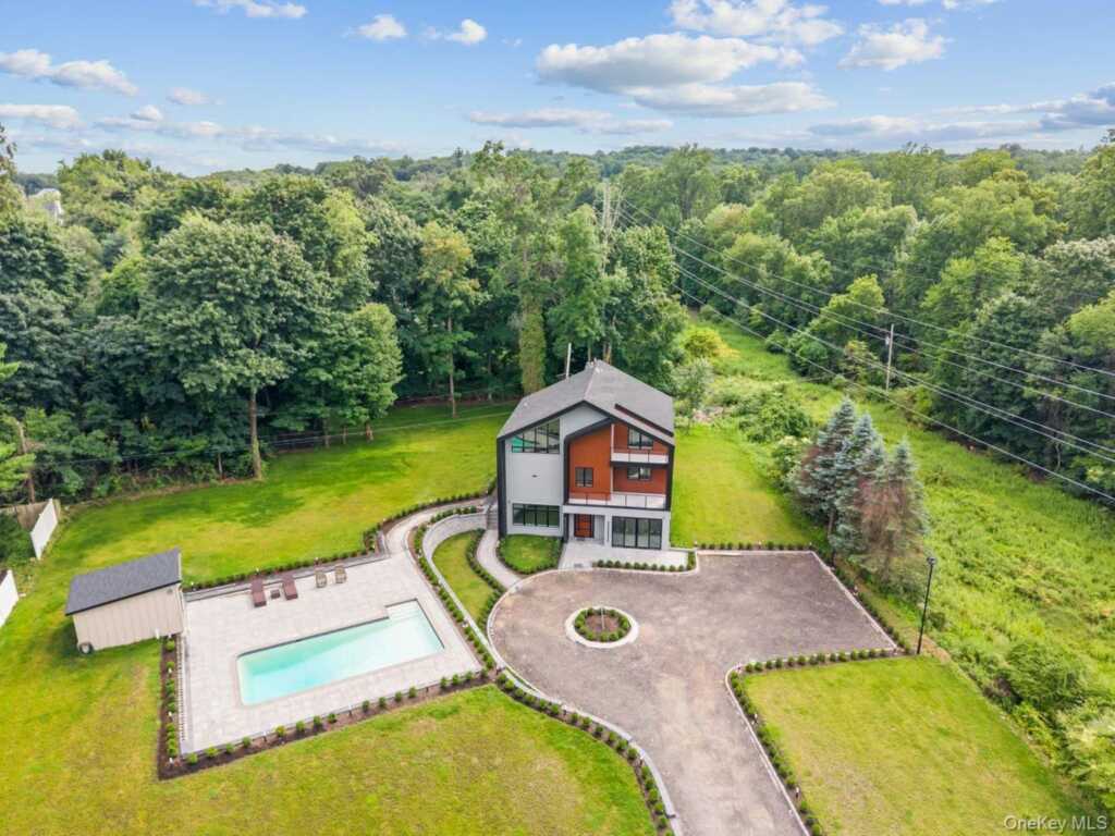 408 Buena Vista Road, New City, NY 10956 - Photo 42 of 46