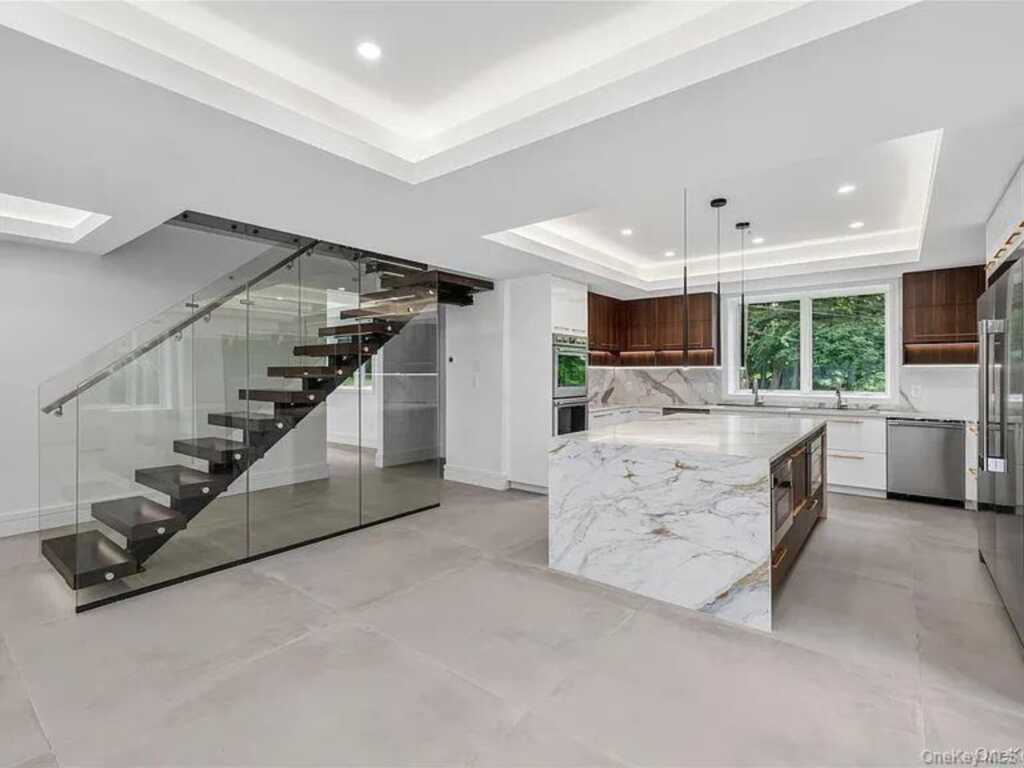 408 Buena Vista Road, New City, NY 10956 - Photo 8 of 46