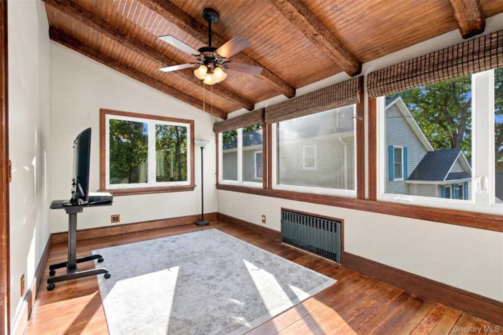 34 General Heath Avenue, White Plains, NY 10603 - Photo 22 of 44