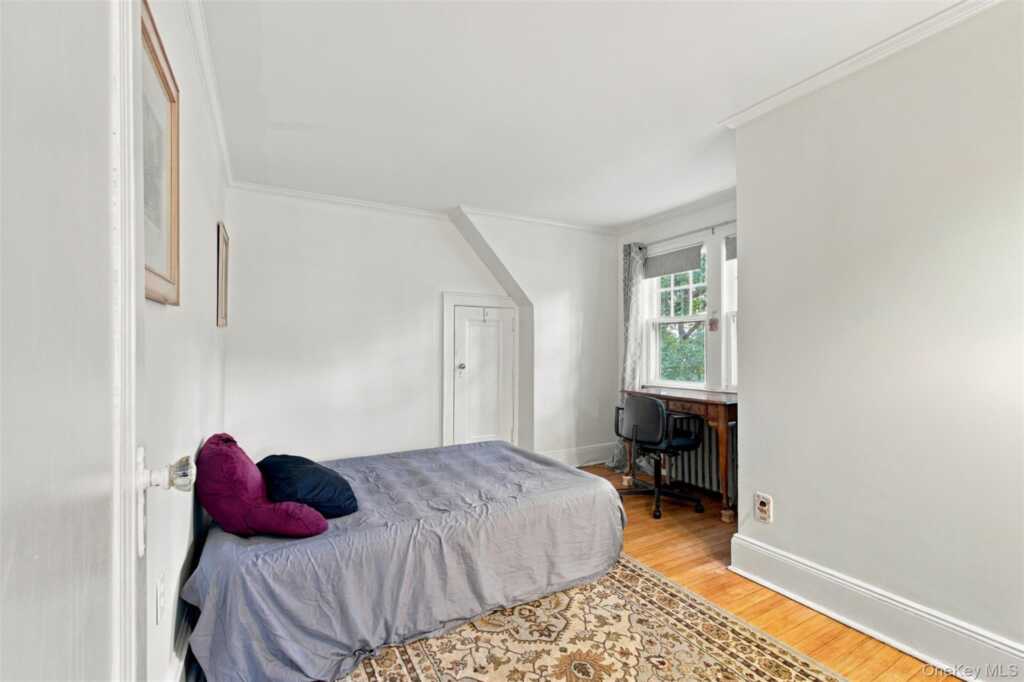 34 General Heath Avenue, White Plains, NY 10603 - Photo 26 of 44
