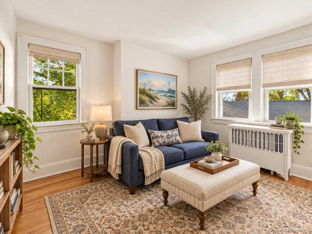34 General Heath Avenue, White Plains, NY 10603 - Photo 9 of 44