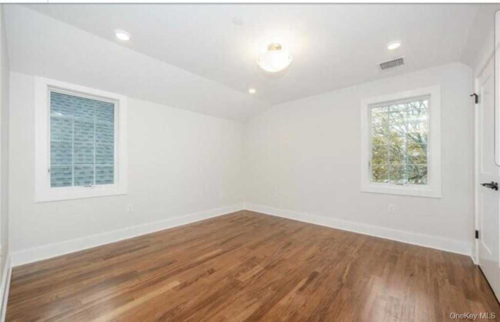 142 Maple Avenue, Rye, NY 10580 - Photo 20 of 25