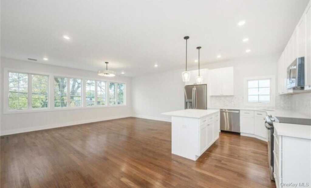 142 Maple Avenue, Rye, NY 10580 - Photo 4 of 25