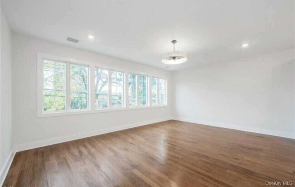 142 Maple Avenue, Rye, NY 10580 - Photo 5 of 25