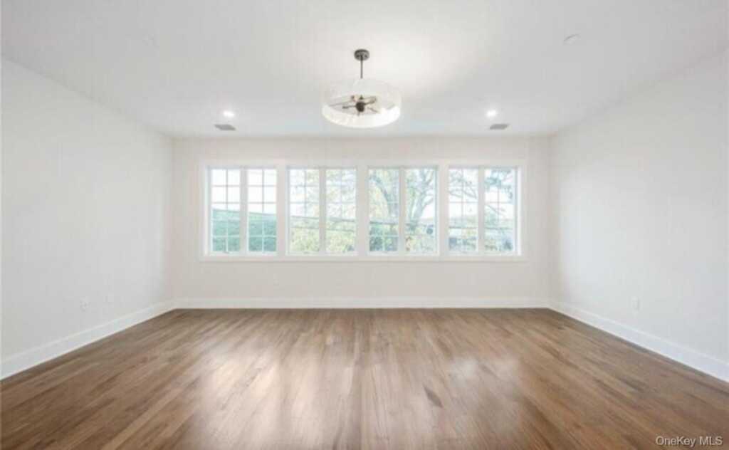 142 Maple Avenue, Rye, NY 10580 - Photo 6 of 25