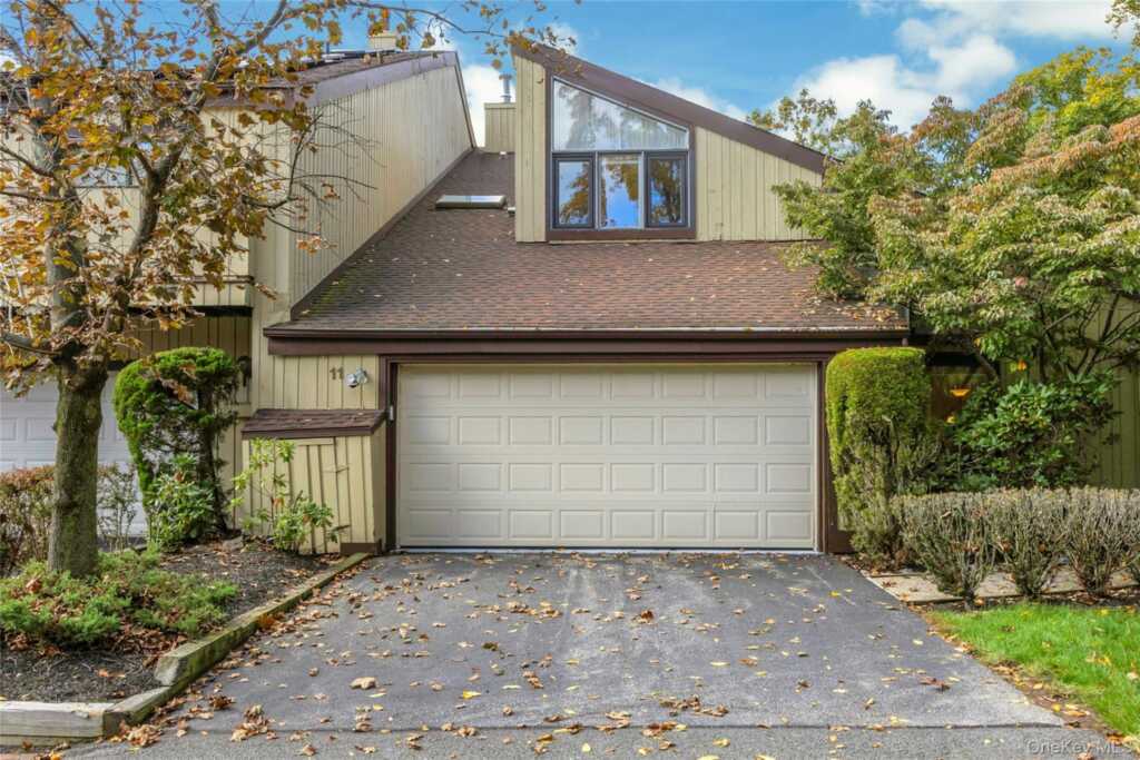 11 Arapaho, Suffern, NY 10901 - Photo 4 of 34