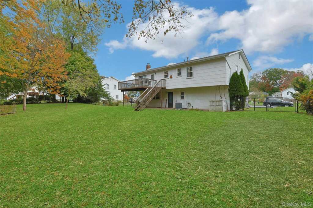 40 Lake Nanuet Drive, Nanuet, NY 10954 - Photo 25 of 25