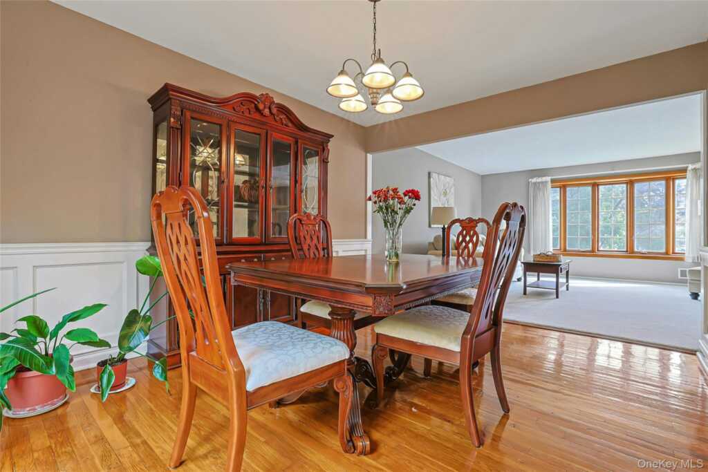 40 Lake Nanuet Drive, Nanuet, NY 10954 - Photo 6 of 25
