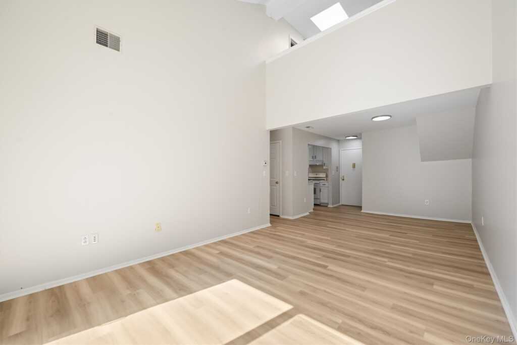 10-12 Chestnut Street, Unit #B307, Suffern, NY 10901 - Photo 16 of 50
