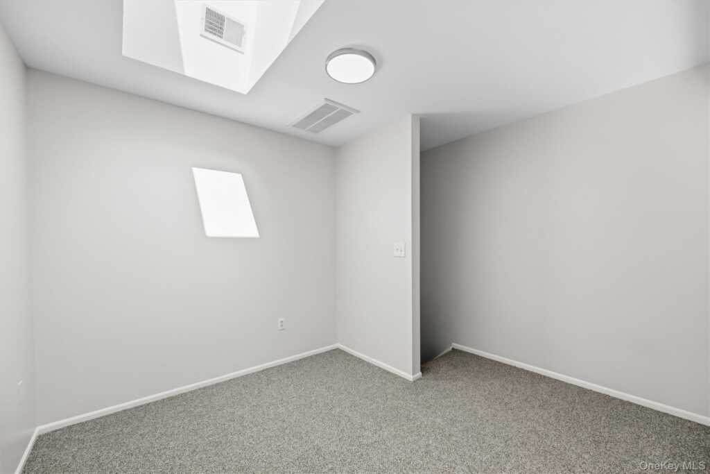 10-12 Chestnut Street, Unit #B307, Suffern, NY 10901 - Photo 33 of 50