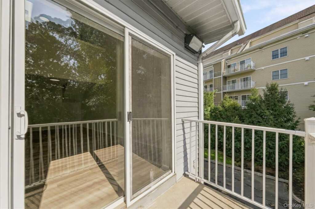 10-12 Chestnut Street, Unit #B307, Suffern, NY 10901 - Photo 44 of 50