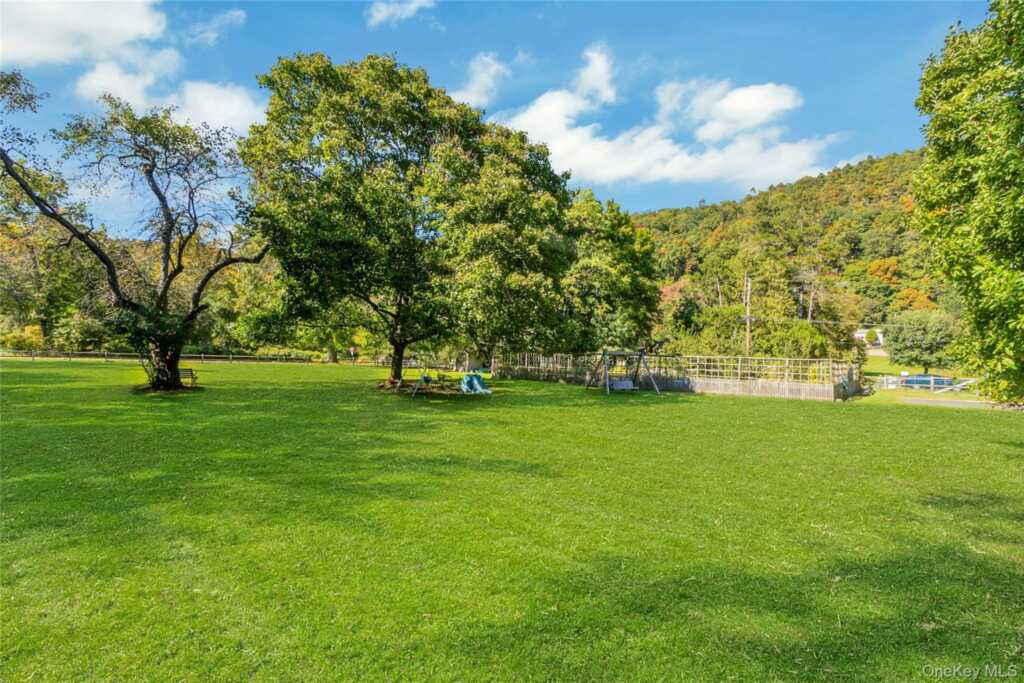 115 Larchdale Avenue, Nyack, NY 10960 - Photo 26 of 29