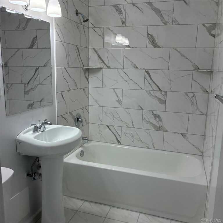 21 Pavilion Road, Unit #14, Suffern, NY 10901 - Photo 7 of 7