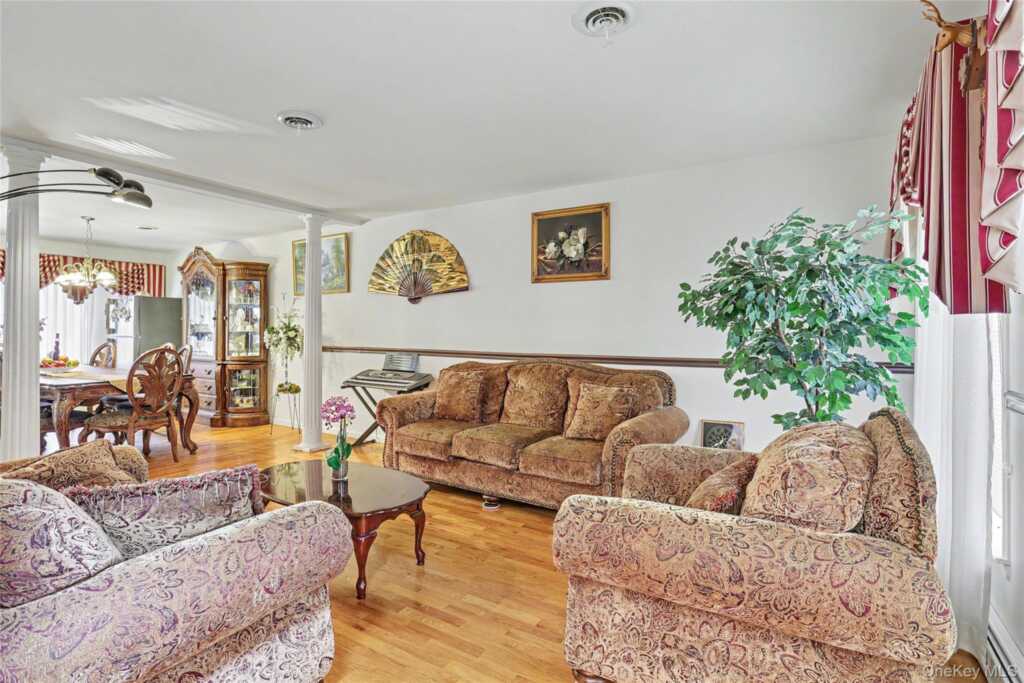 14 Blue Heron Road, Nanuet, NY 10954 - Photo 5 of 37