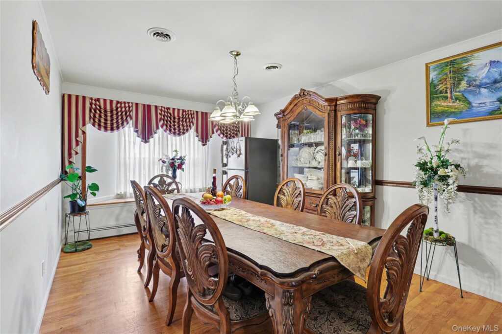 14 Blue Heron Road, Nanuet, NY 10954 - Photo 8 of 37