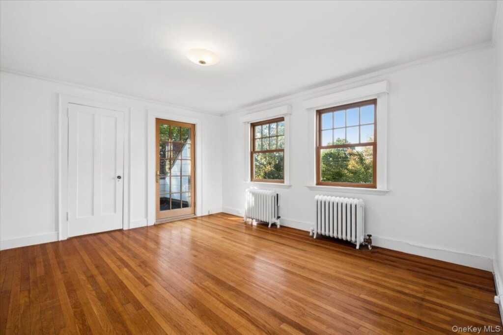 20 Whitfield Terrace, New Rochelle, NY 10801 - Photo 16 of 30