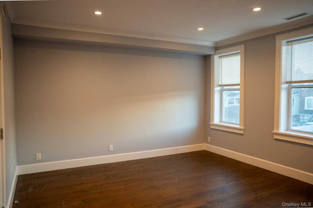 26 Pratt Street, New Rochelle, NY 10801 - Photo 19 of 33