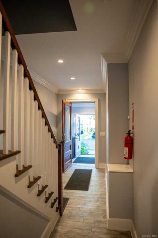 26 Pratt Street, New Rochelle, NY 10801 - Photo 3 of 33