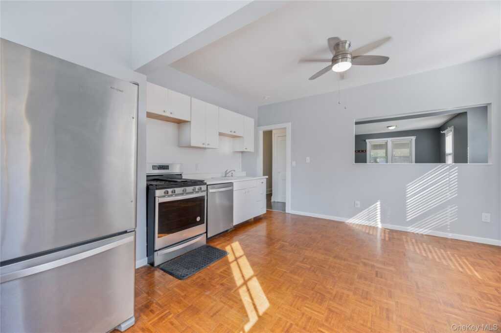 77 N Main Street, Pearl River, NY 10965 - Photo 13 of 20