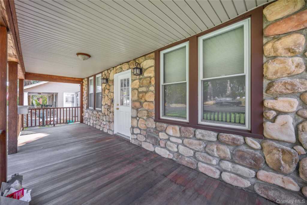 77 N Main Street, Pearl River, NY 10965 - Photo 4 of 20