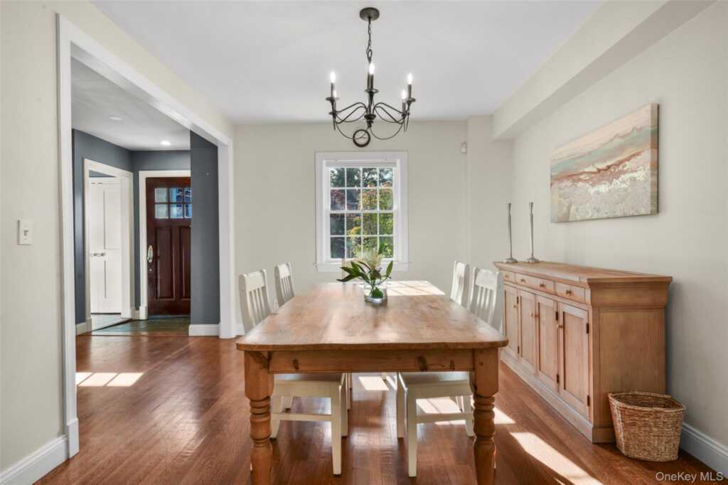 51 Maywood Road, New Rochelle, NY 10804 - Photo 12 of 48