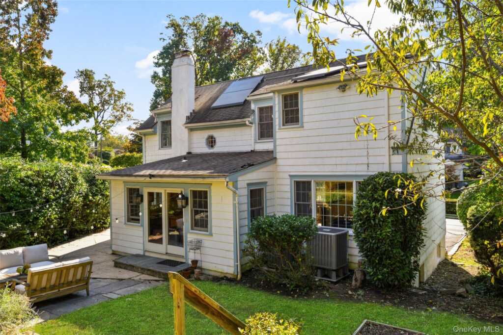 51 Maywood Road, New Rochelle, NY 10804 - Photo 38 of 48