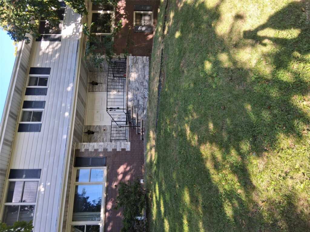 20 Ungava Drive, New City, NY 10956