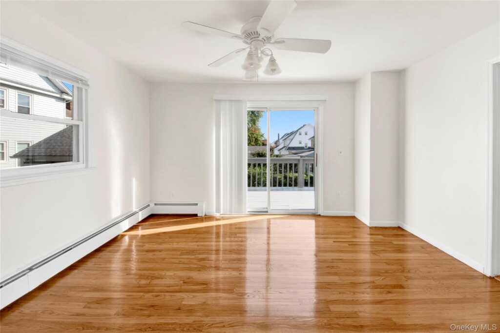 355 5th Avenue, New Rochelle, NY 10801 - Photo 10 of 37