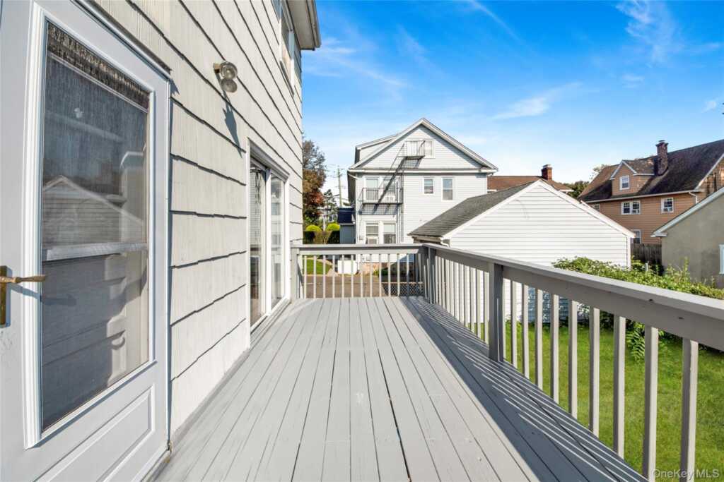 355 5th Avenue, New Rochelle, NY 10801 - Photo 12 of 37