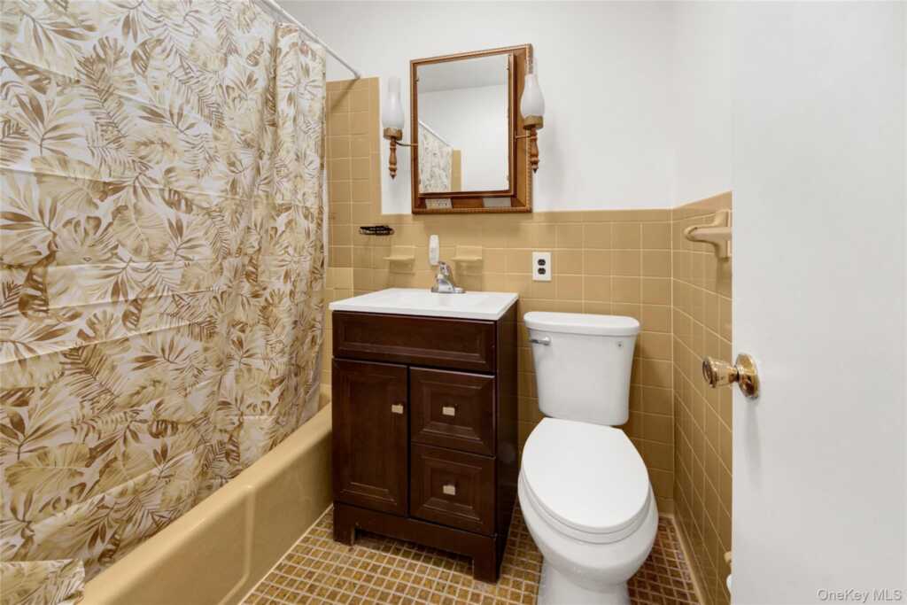 355 5th Avenue, New Rochelle, NY 10801 - Photo 14 of 37