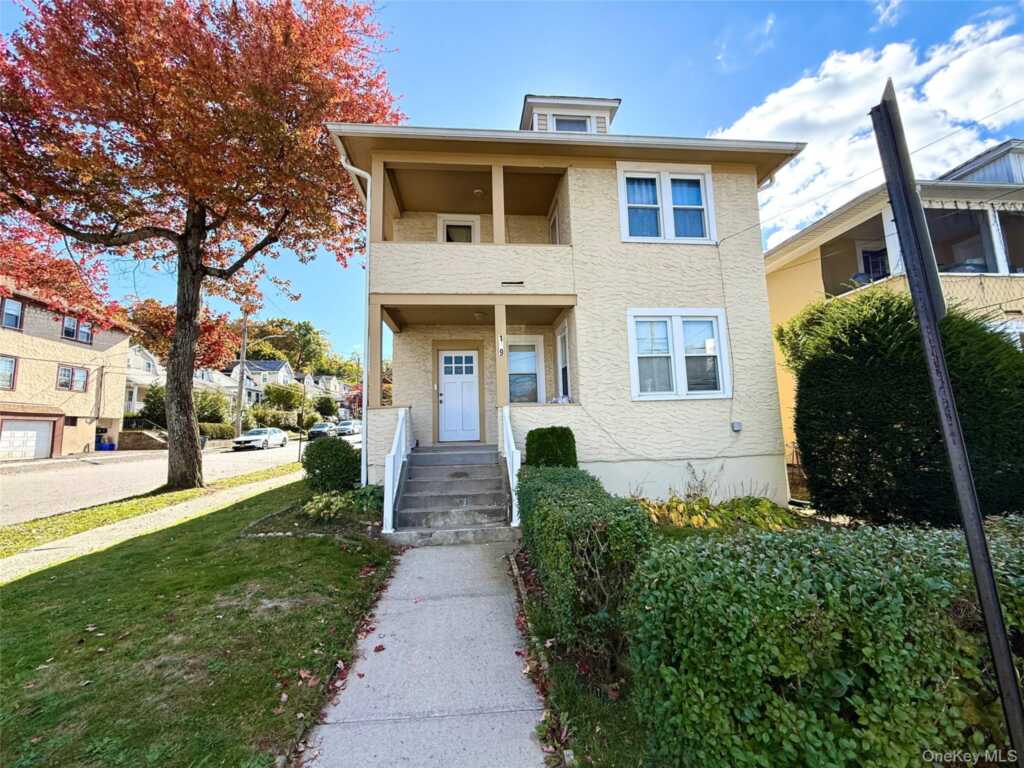 179 Chatterton Avenue, White Plains, NY 10606 - Photo 2 of 8