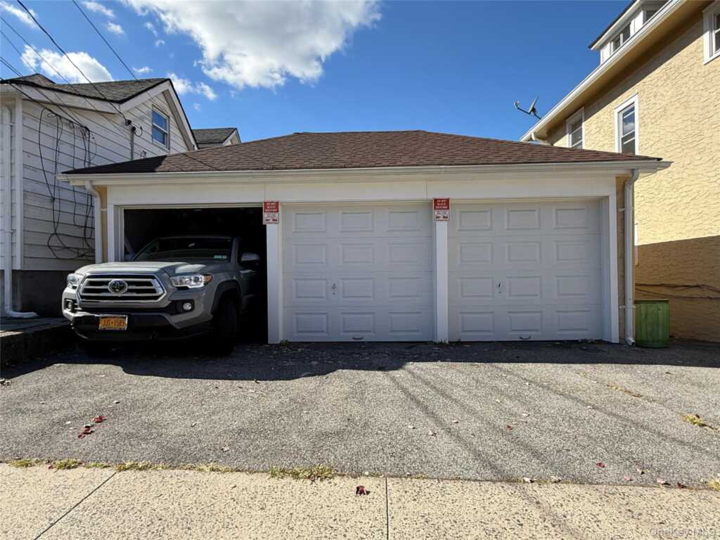 179 Chatterton Avenue, White Plains, NY 10606 - Photo 7 of 8