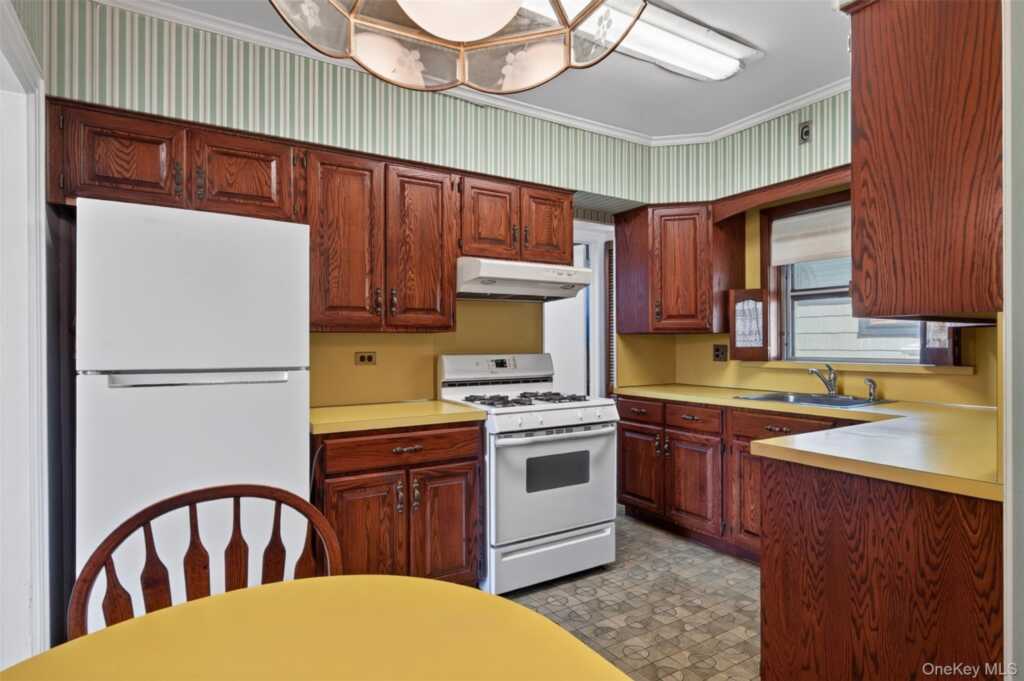 55 Hill Street, New Rochelle, NY 10801 - Photo 14 of 39