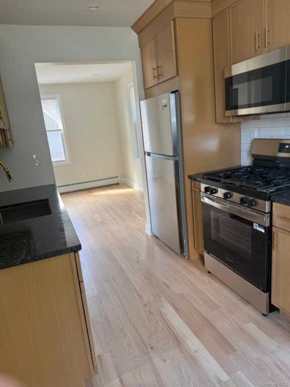 193 W Washington Avenue, Pearl River, NY 10956 - Photo 6 of 12