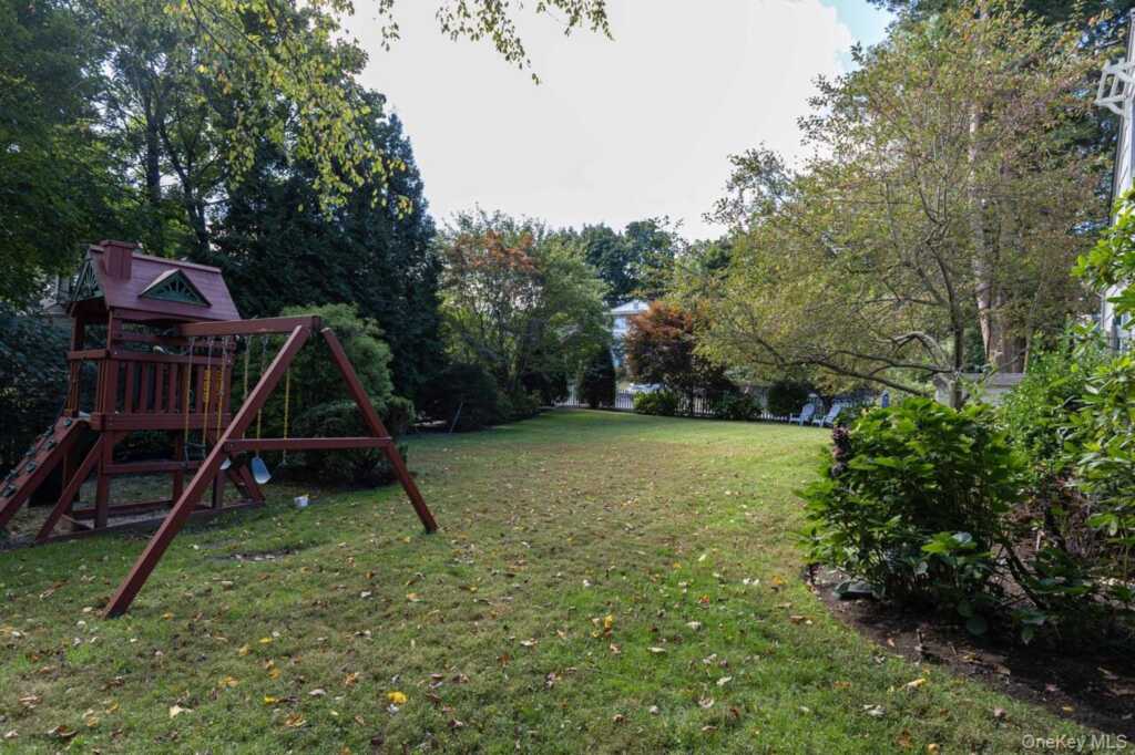 7 Knollwood Drive, Rye, NY 10573 - Photo 22 of 26