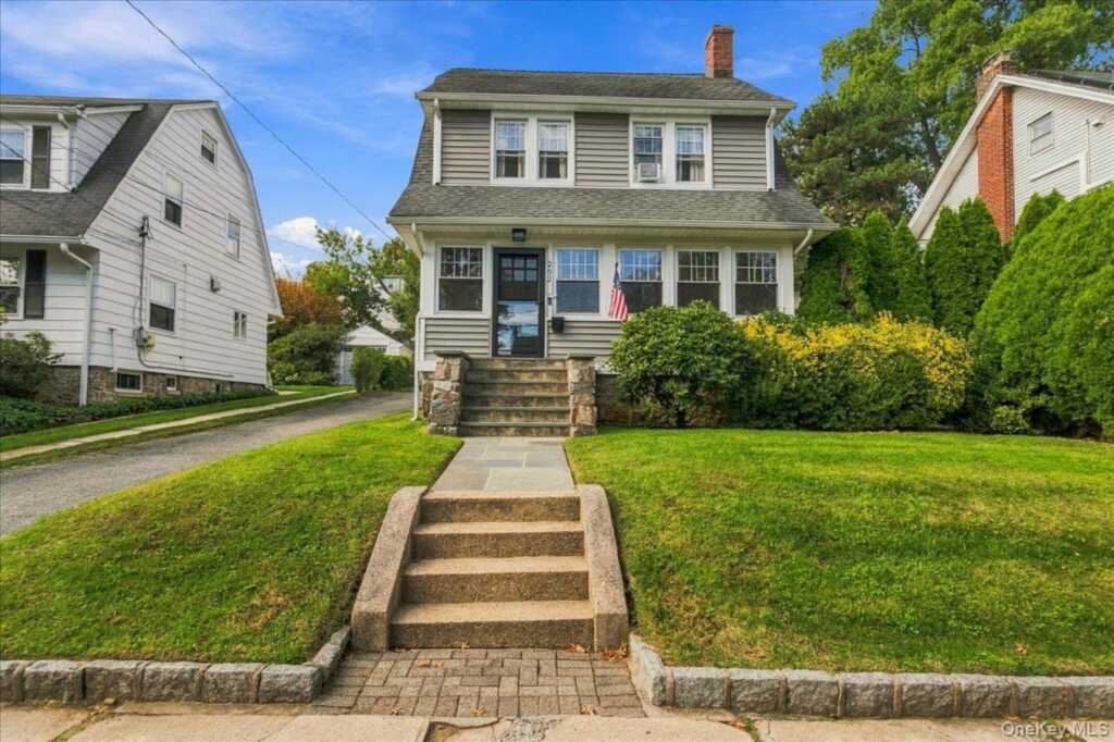 232 Clinton Avenue, New Rochelle, NY 10801