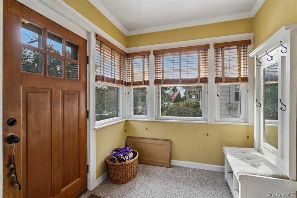 232 Clinton Avenue, New Rochelle, NY 10801 - Photo 4 of 37
