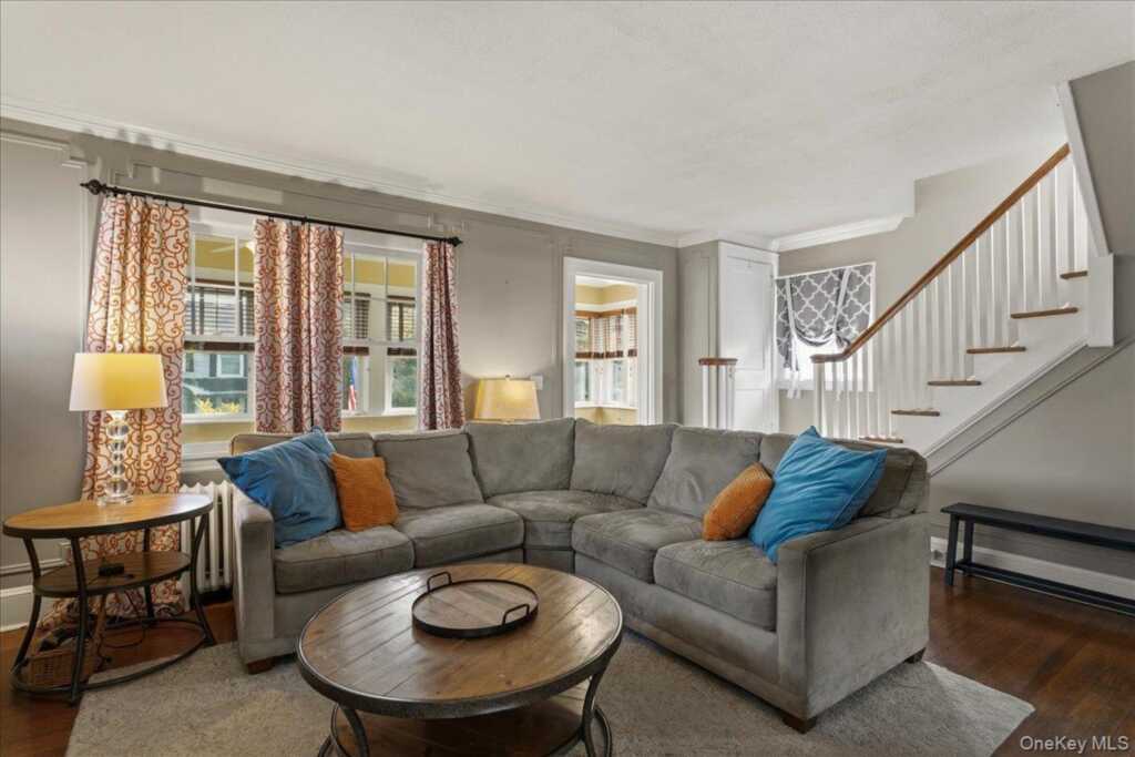 232 Clinton Avenue, New Rochelle, NY 10801 - Photo 5 of 37