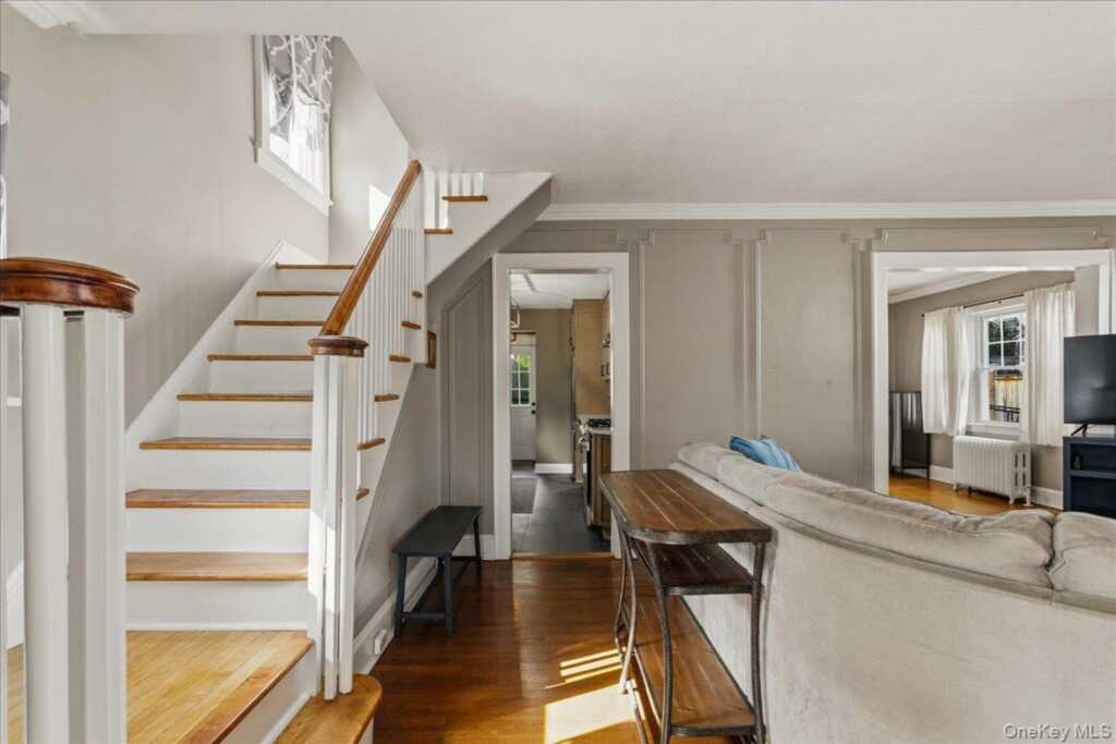 232 Clinton Avenue, New Rochelle, NY 10801 - Photo 8 of 37