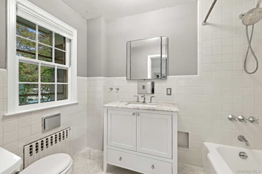 125 Betsy Brown Road, Rye, NY 10573 - Photo 13 of 27