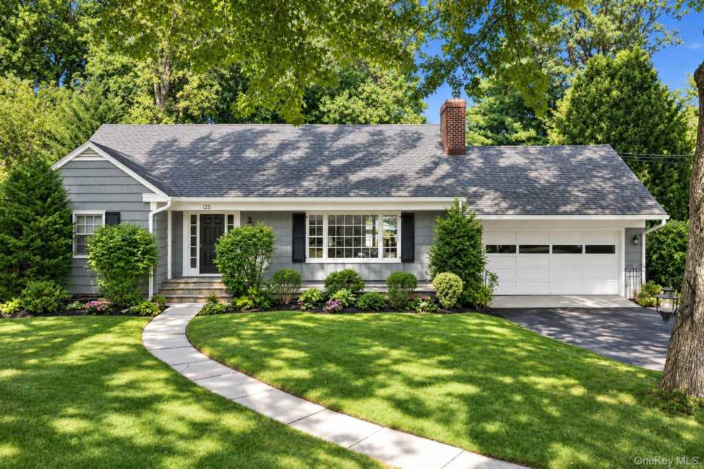 125 Betsy Brown Road, Rye, NY 10573 - Photo 2 of 27