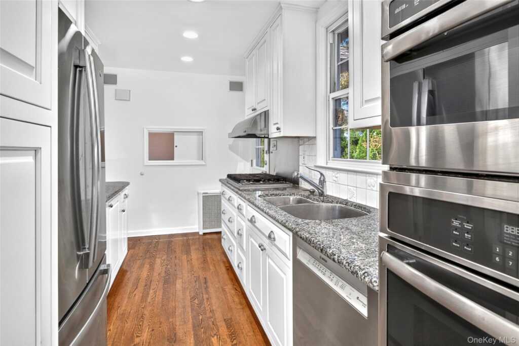 29 Overlook Place, Rye, NY 10580 - Photo 13 of 45