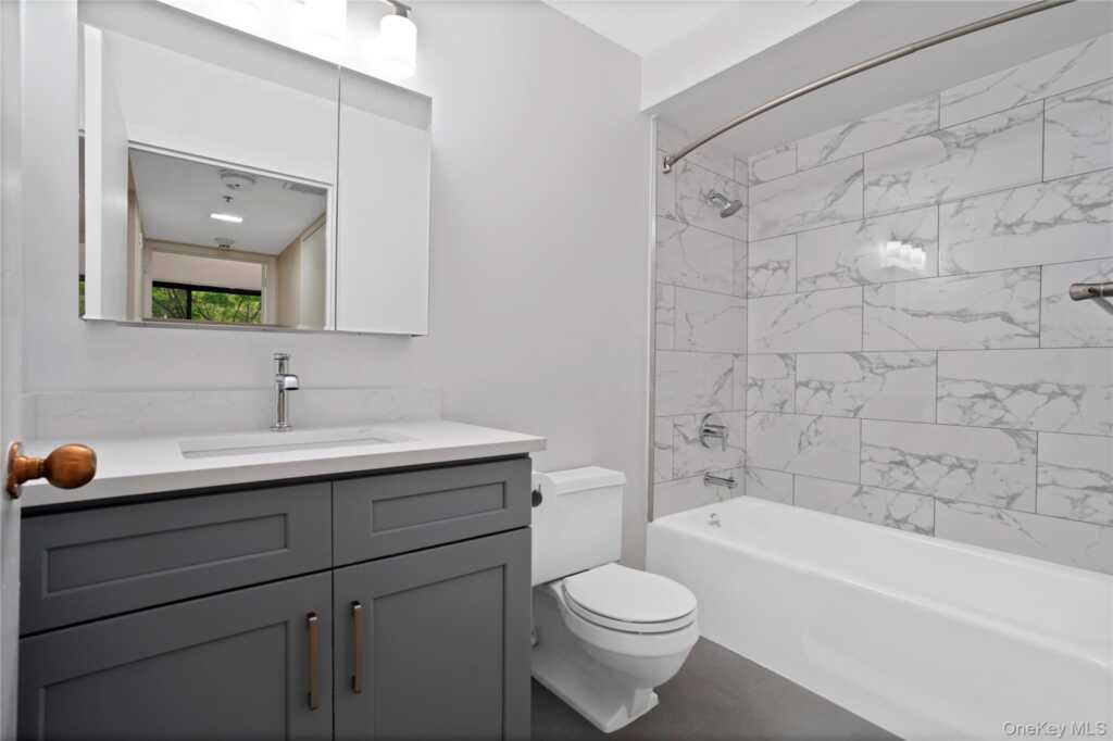 25 Rockledge Avenue, Unit #201W, White Plains, NY 10601 - Photo 21 of 30