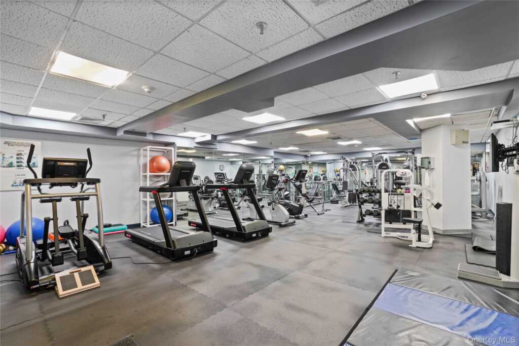 25 Rockledge Avenue, Unit #201W, White Plains, NY 10601 - Photo 25 of 30