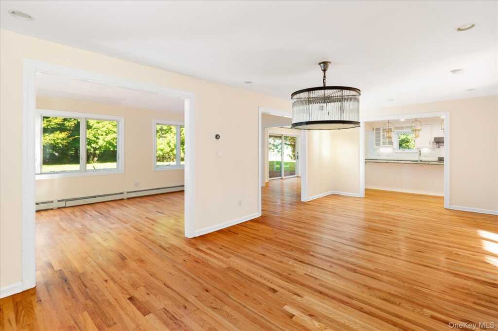 10 Bell Place, Rye, NY 10573 - Photo 11 of 35