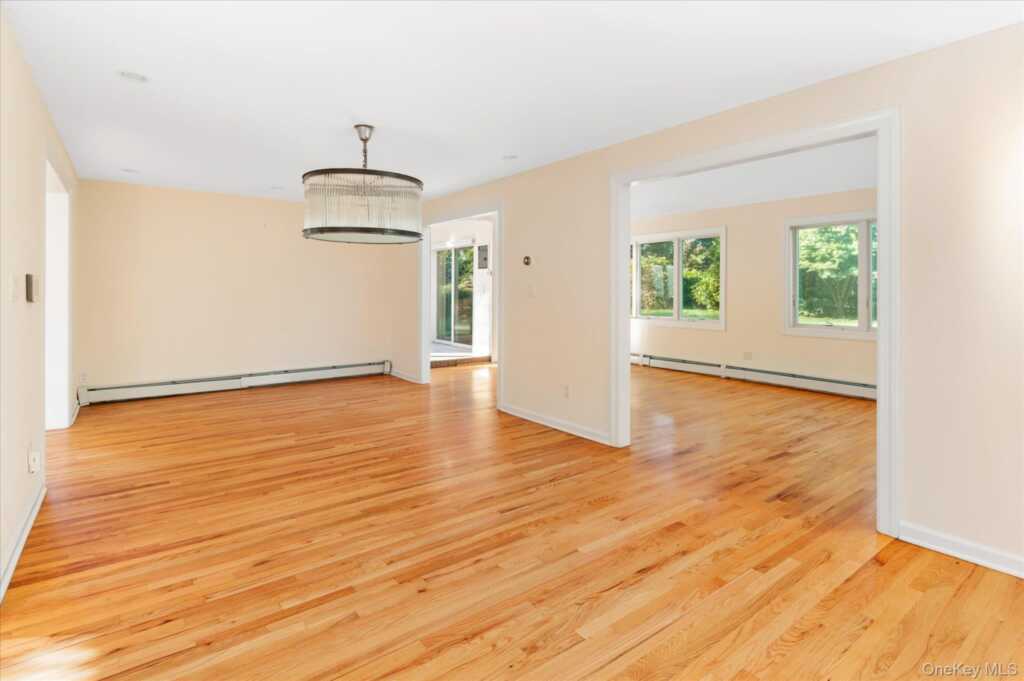 10 Bell Place, Rye, NY 10573 - Photo 12 of 35